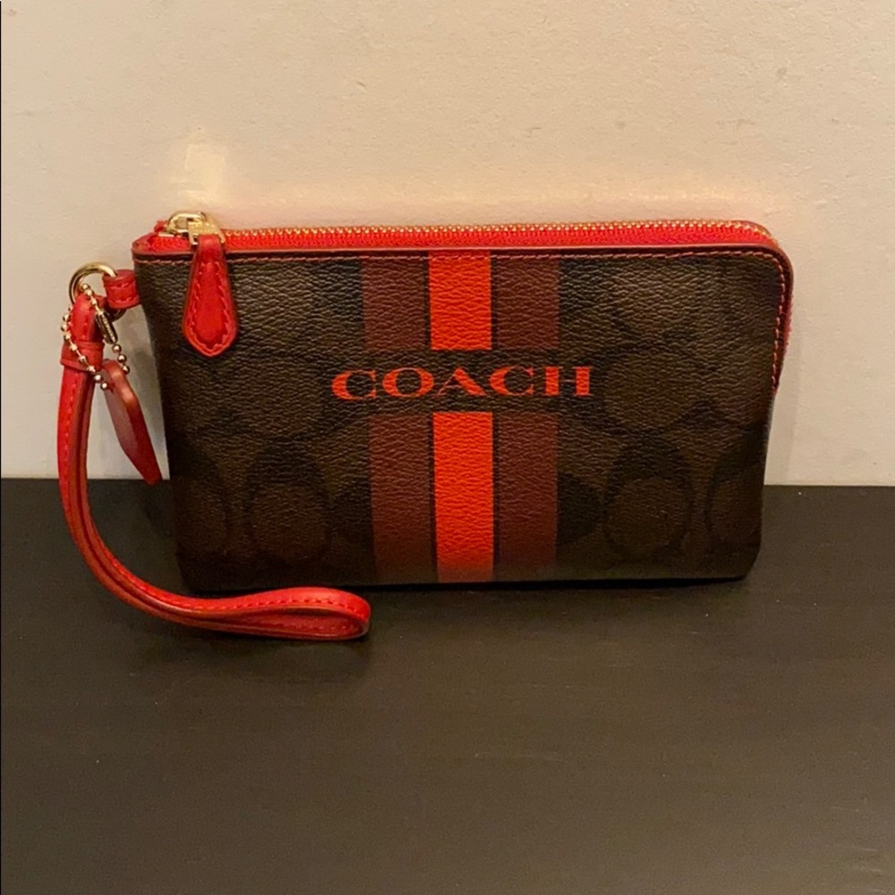 🎉HP🎉 Coach Charlie Pouch